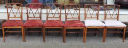 Een set van zes mahonie stoelen